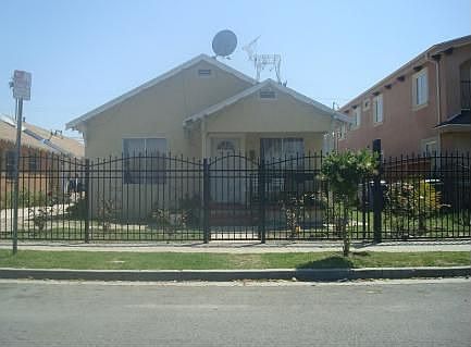 1st image of 6928 Denver Ave