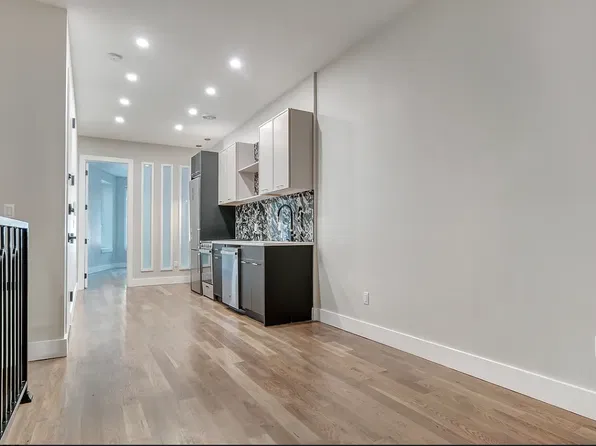 498 Putnam Avenue image 1 of 12