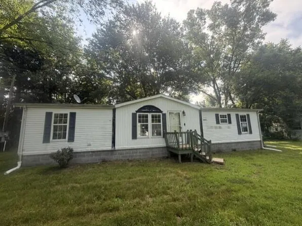 6881 NE Suburban Dr, Michigan City, IN 46360