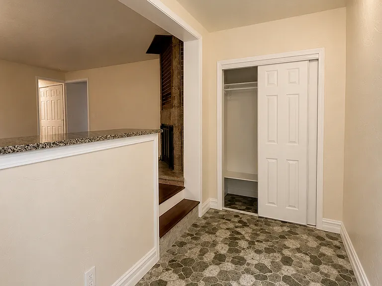 1465 Roy Rd — Photo 3