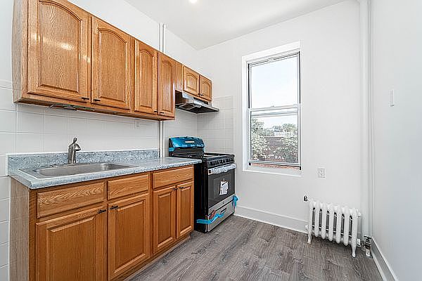 1st image of 12-34 30th Ave #B