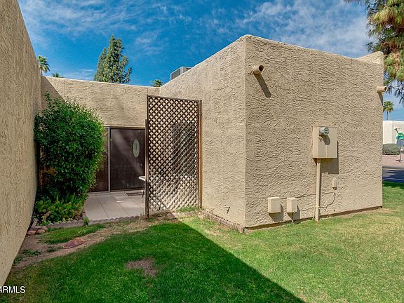 3rd image of 501 S Saguaro Way