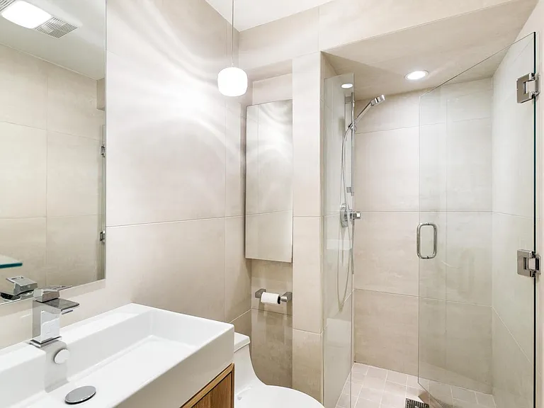 100 N 8th St #20 — Photo 16