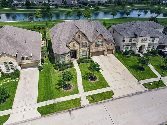 2nd image of 10314 Olivia View Ln