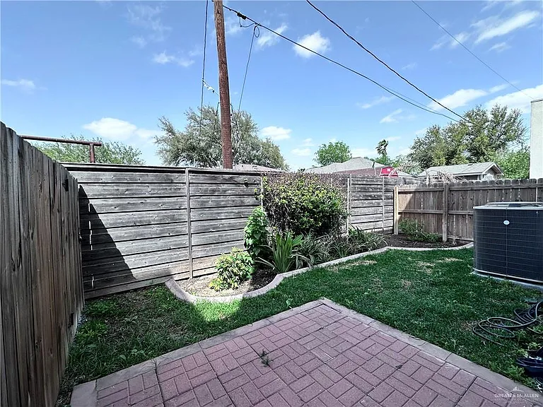 1905 Sunset Dr — Photo 20