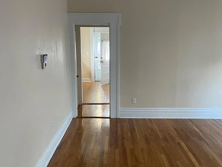 170 Washington St #4 — Photo 4