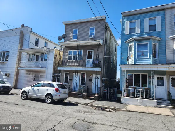 6 N Gilbert St, Shenandoah, PA 17976