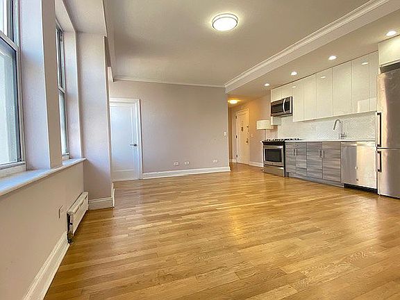 4th image of 223 2nd Ave #3R