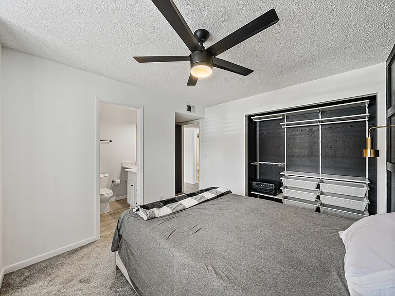 607 S Westland Ave #17 — Photo 15