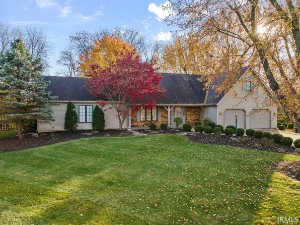 12206 Bayshore Blvd, Grabill, IN 46741