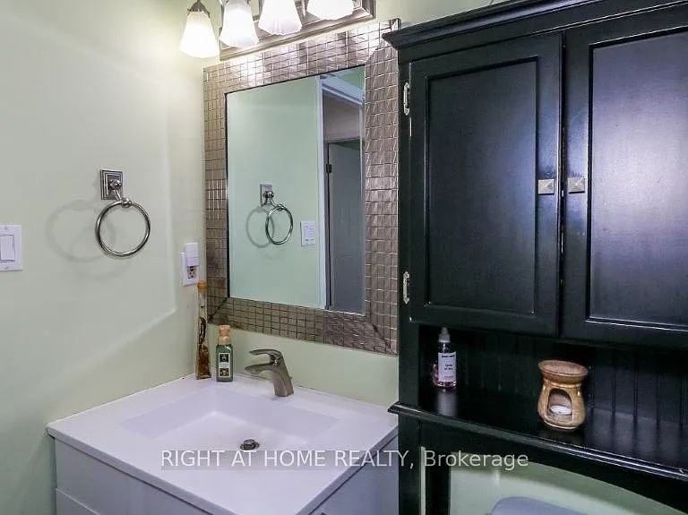 43 Olive Cres #201 — Photo 31