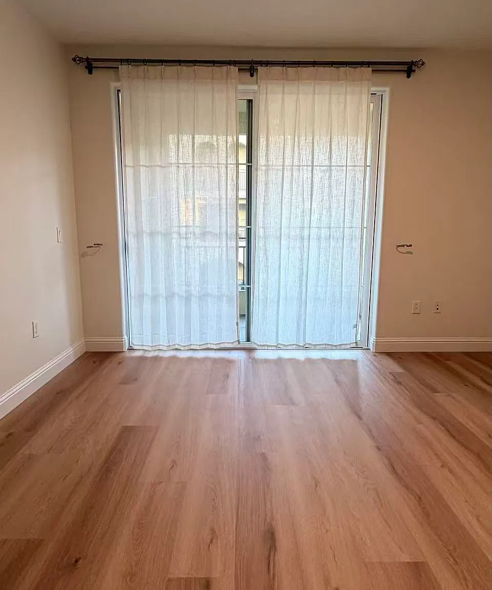 600 S Abel St — Photo 1