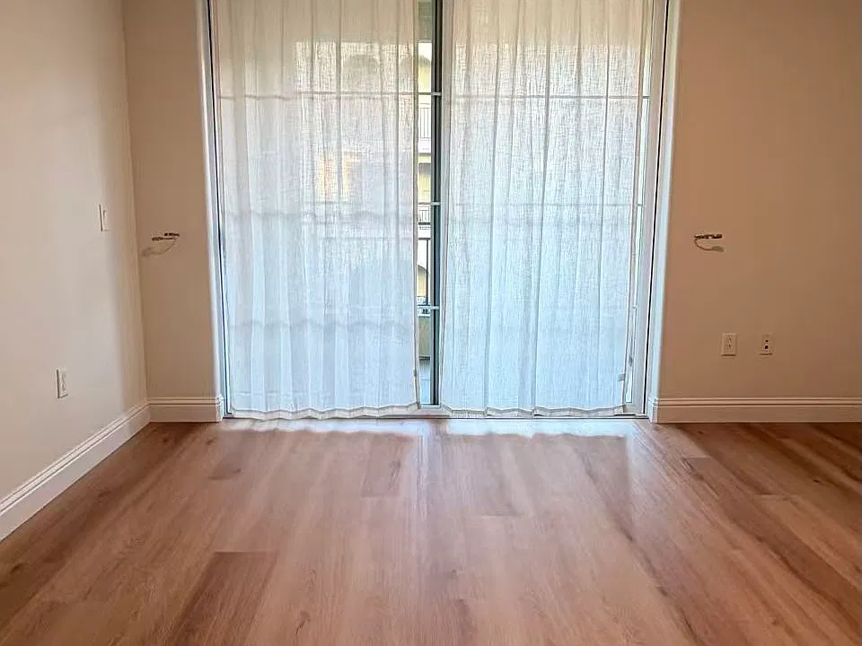600 S Abel St #409