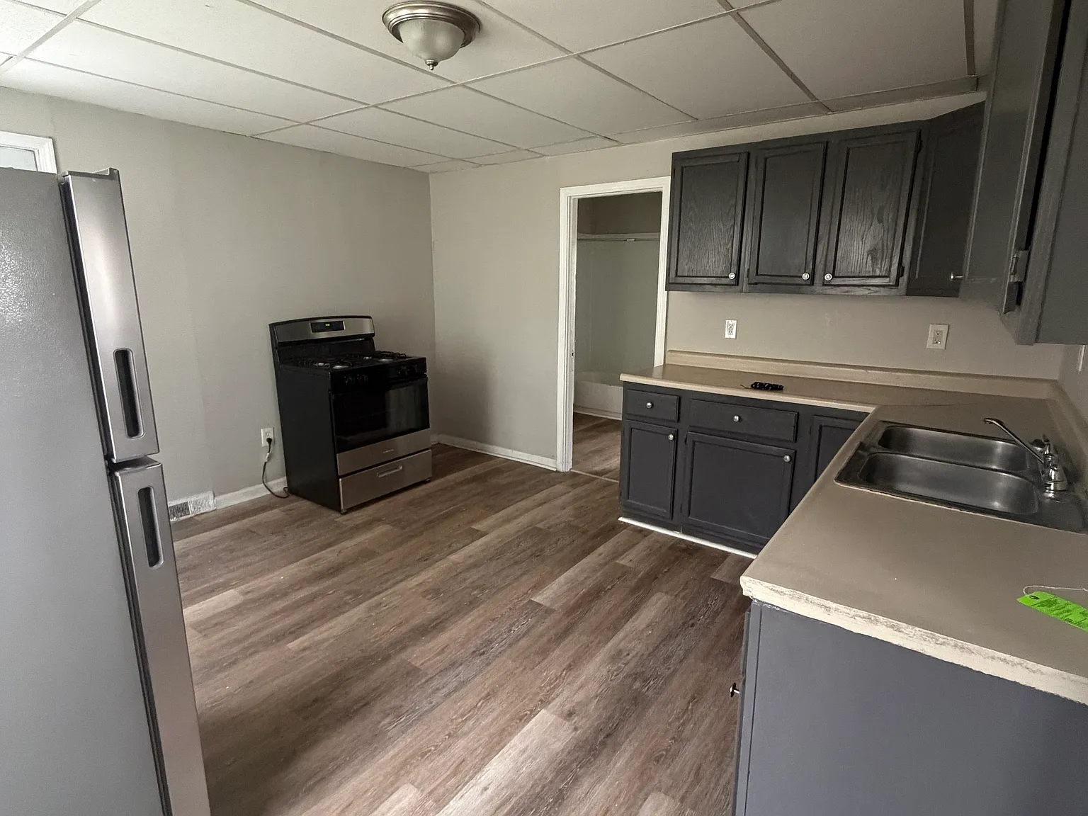 3 bed, 1082 sqft, $1,500 — Photo 3