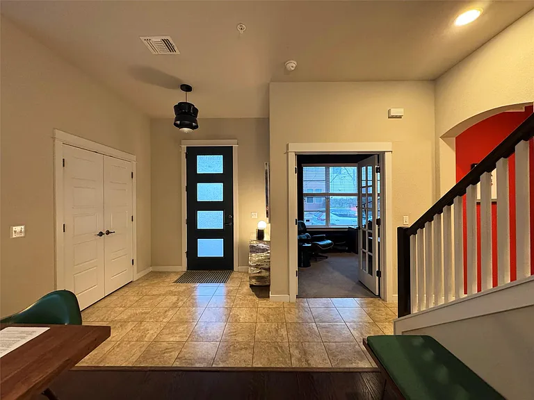 4726 Page St — Photo 5