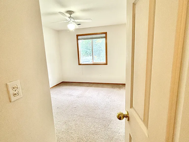 16406 NE 33rd St — Photo 24