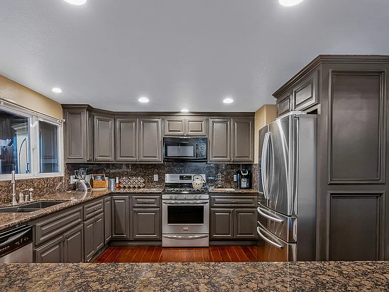 356 S Mohler Dr #2 — Photo 1