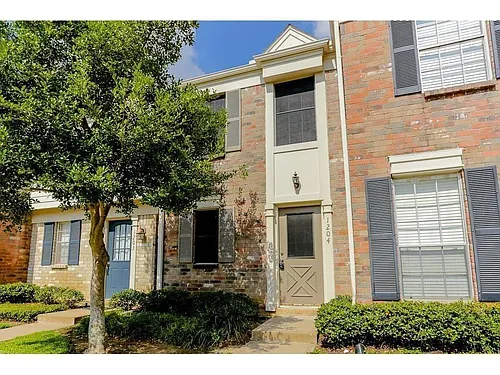 2810 Grants Lake Blvd Photo 1