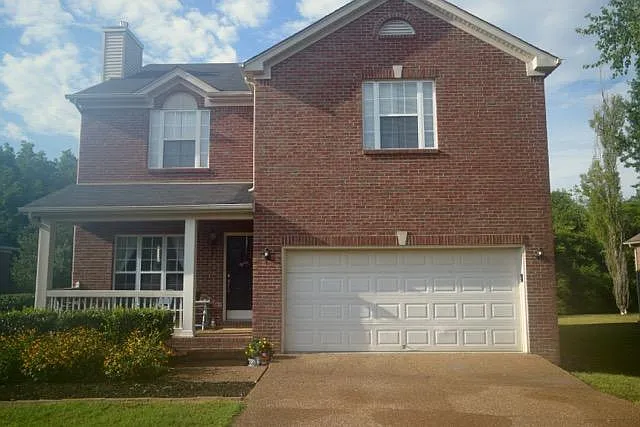 712 Settlers Ct — Photo 3