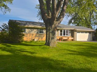 W152N7296 Westwood Dr, Menomonee Falls, WI 53051