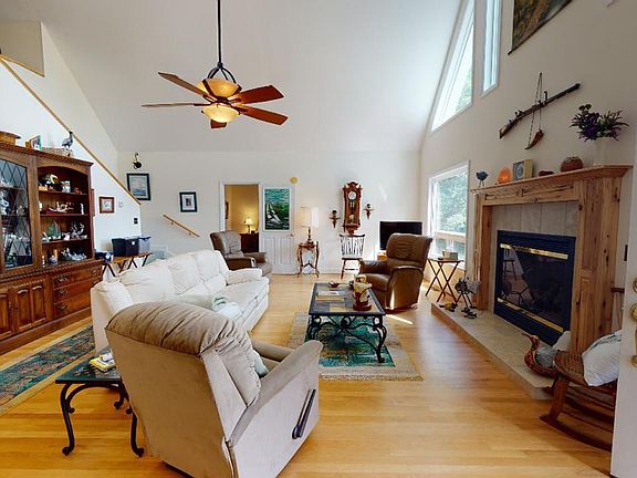 4th image of 1916 Bell Oak Dr
