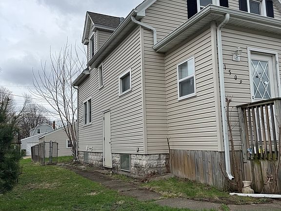 2nd image of 1509 42nd St