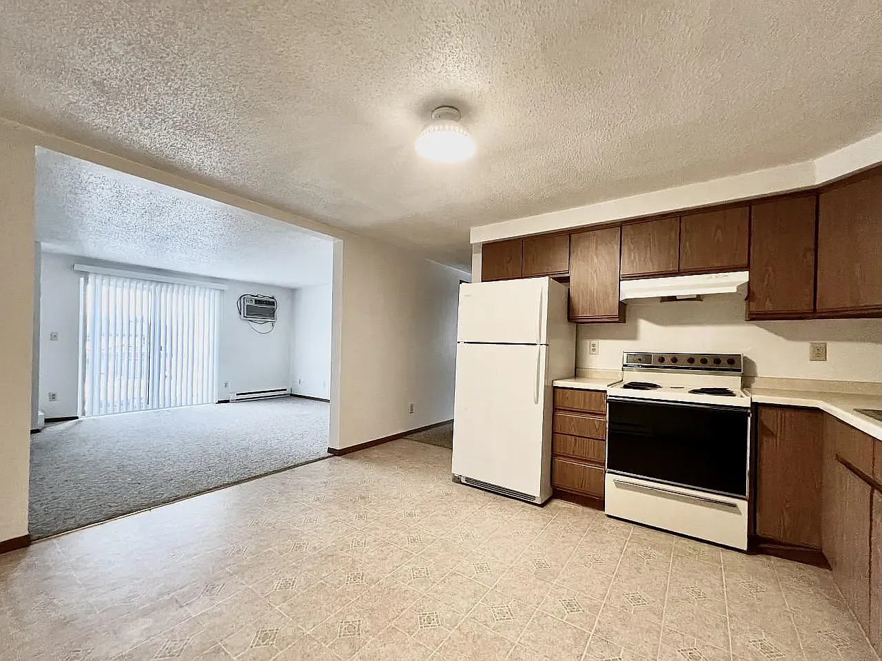 2 bed, $1,150 — Photo 4