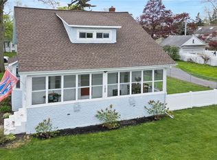 125 Charlton Rd, Rochester, NY 14617