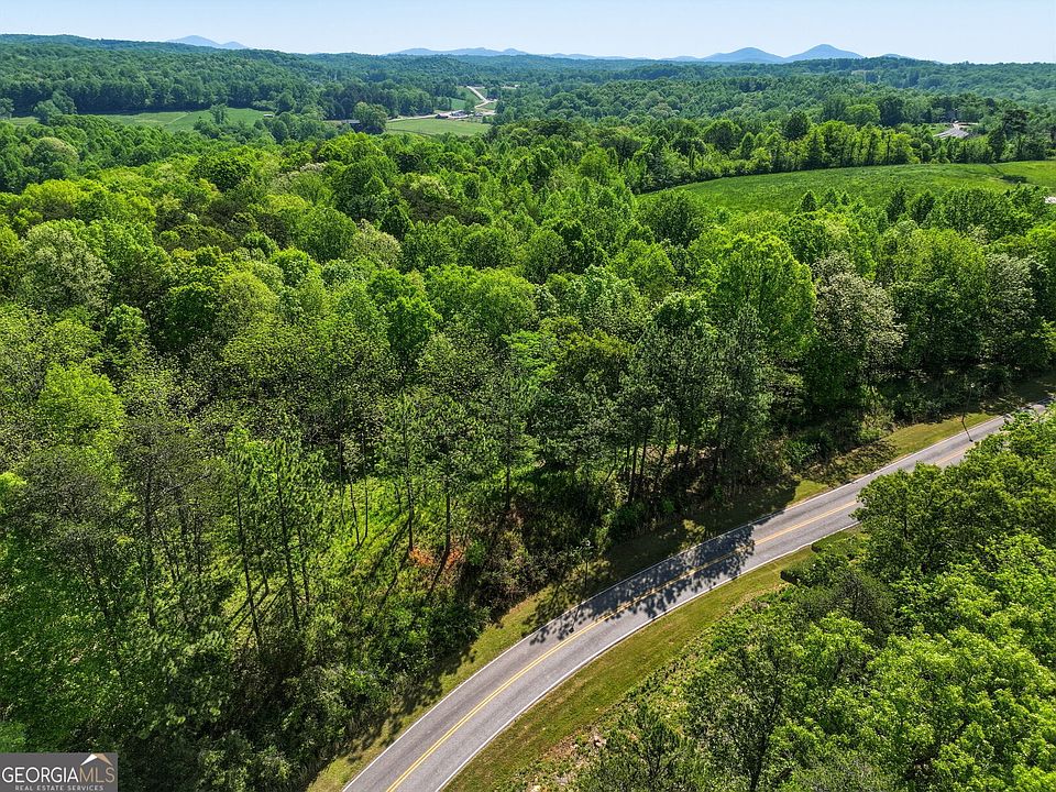 1st image of 7 Summit Dr