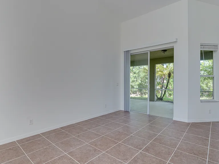 5279 Lovett Rd — Photo 7