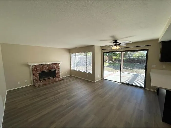 41547 Yankee Run Ct — Photo 14