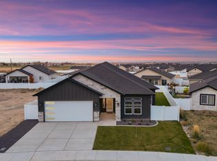 1266 Crestview Dr, Twin Falls, ID 83301