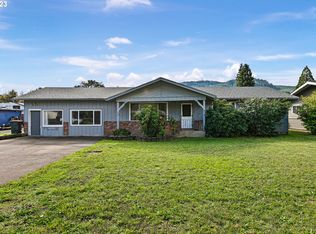 435 Division Ave, Drain, OR 97435