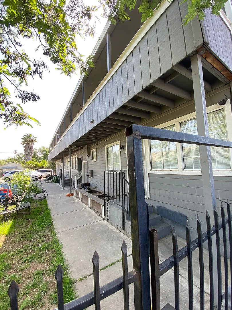 3318 Rio Linda Blvd — Photo 3
