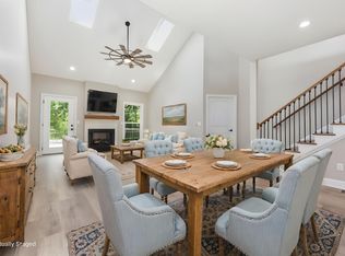 232 Sugartree Ln, Versailles, KY 40383
