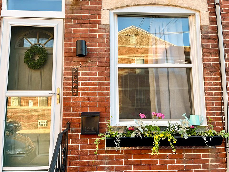 1st image of 2344 1/2 E Tucker St