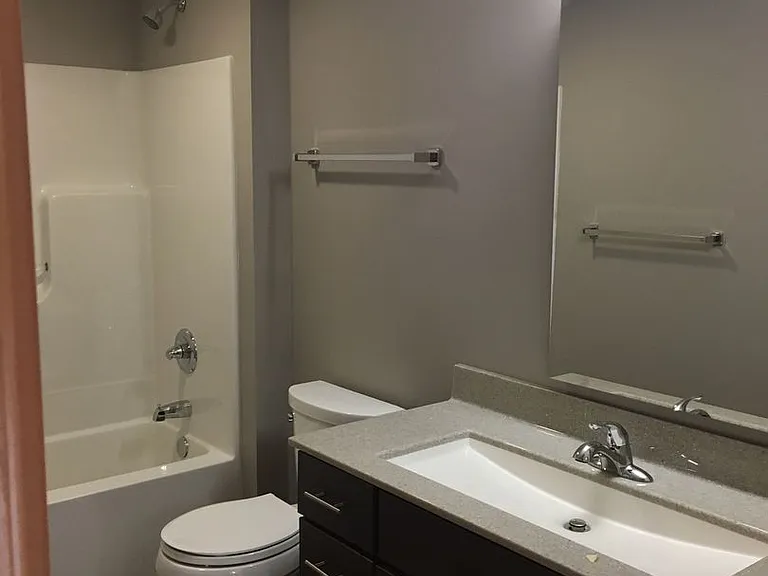 3200 Pioneer Ave SE — Photo 5