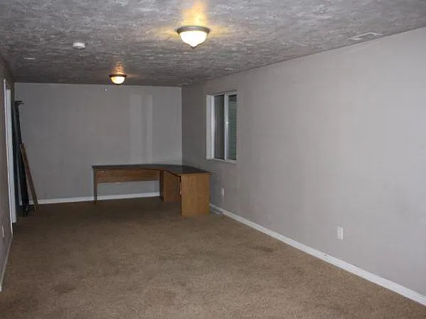 1025 N 130 W — Photo 5