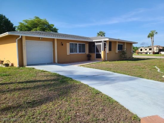 123 Waterview Ave, Lehigh Acres, FL 33936