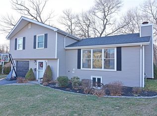 59 Gateway Rd, North Kingstown, RI 02852