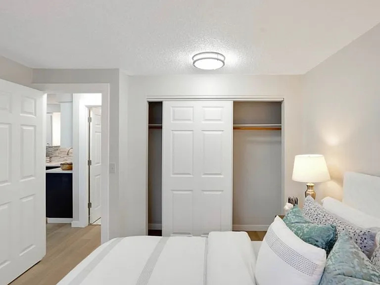 2333 Lee St SE — Photo 14