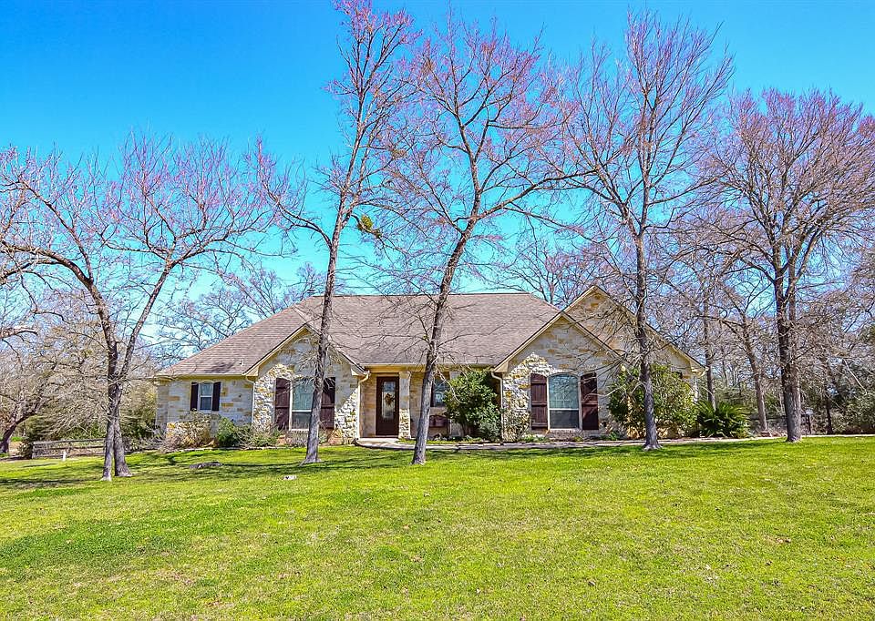 1st image of 9144 King Oaks Dr
