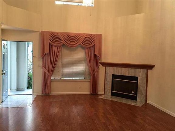 2nd image of 1256 Formosa Dr