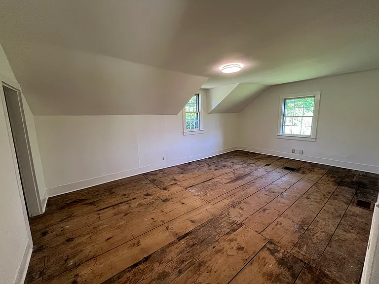185 Level Green Rd — Photo 8