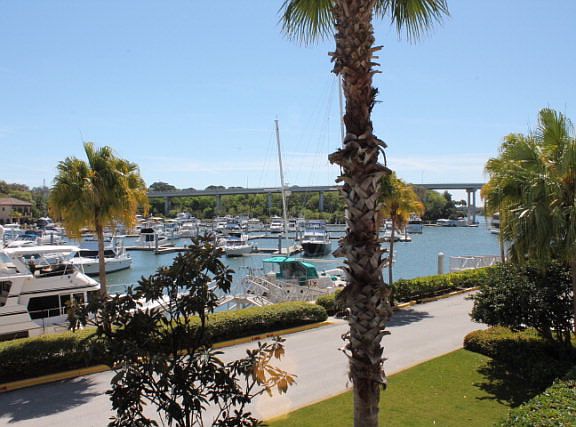 3rd image of 102 Yacht Harbor Dr Unit 164