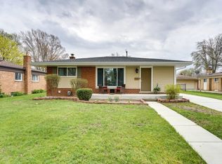 1444 Wacon Dr, Troy, MI 48083
