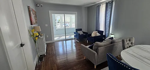 379 University Ave Photo 1