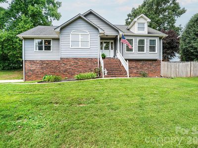 4158 Arrowhead Dr NE, Hickory, NC, 28601