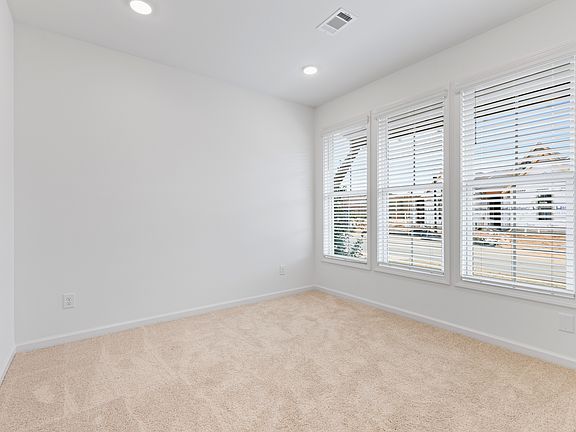 5th image of 116 Summer St #1