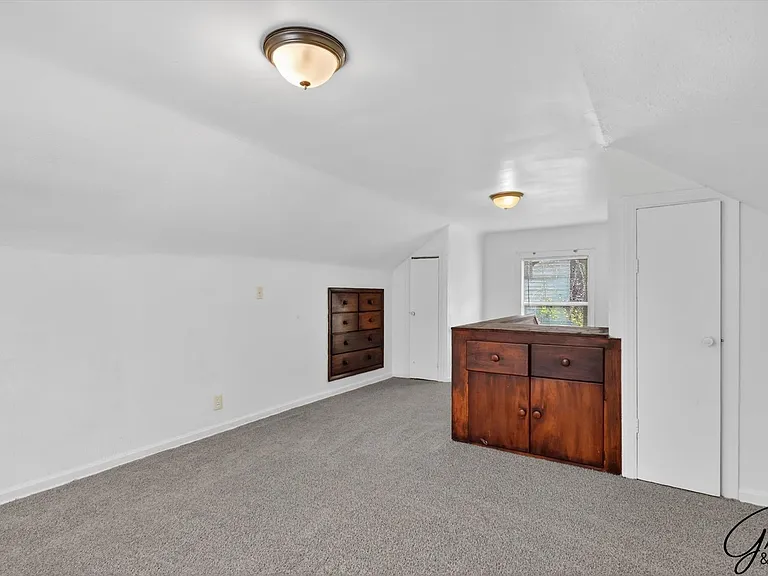 20259 Oakfield St — Photo 20
